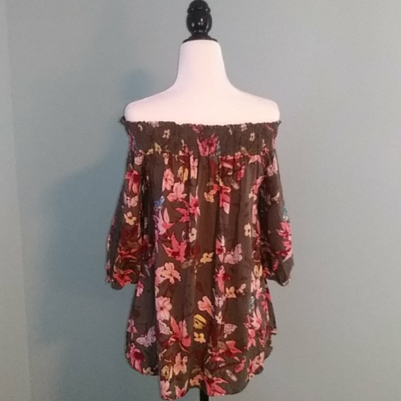 🛍️3/$25 Max Jeans Top - Picture 4 of 5